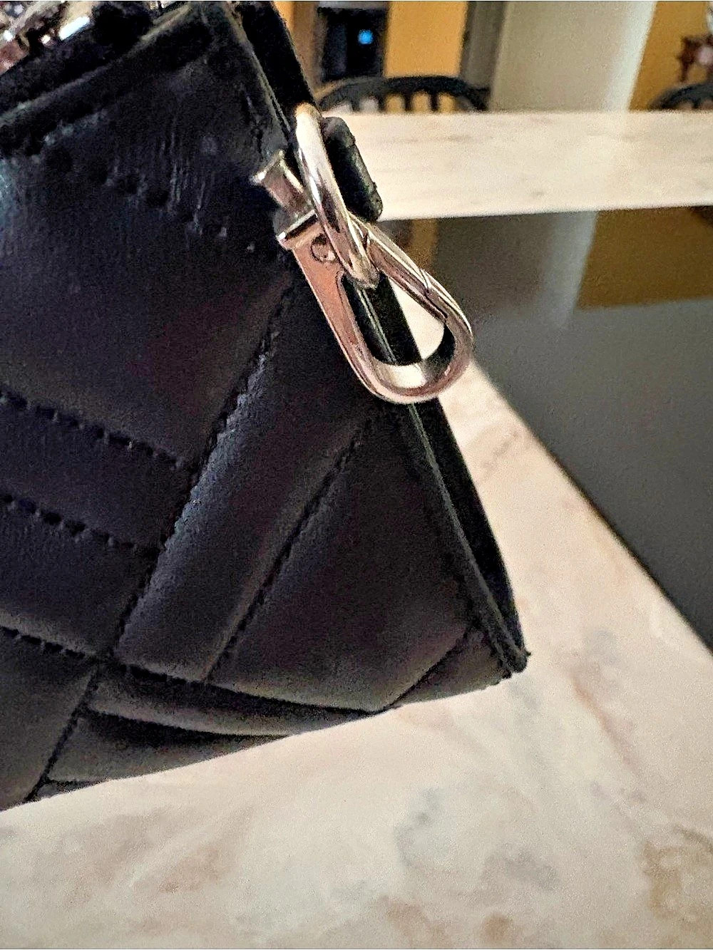 Michael Kors Large Quilted Leather Wristlet Black - Picture 8 of 13